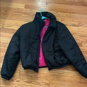 Cropped black puffer jacket